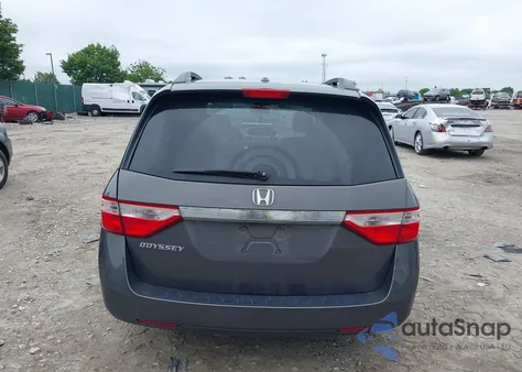 2013 Honda Odyssey Ex-L from USA, damaged, VIN 5FNRL5H62DB033125